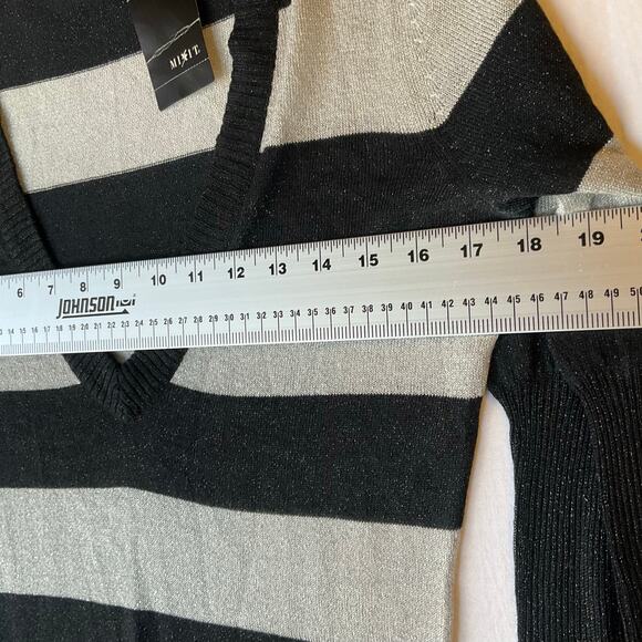 Mix It Women Blouse size S Long Sleeve Vneck Stretchy Glitter Stripes Black Gray - Picture 3 of 7